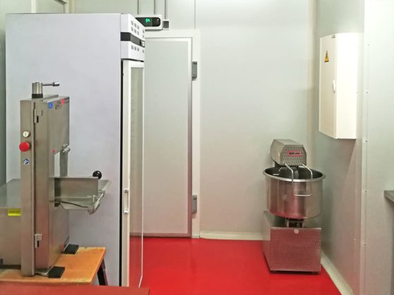 Cámaras frigoríficas y obrador carnicería Cuerda Larga - SERHS Projects